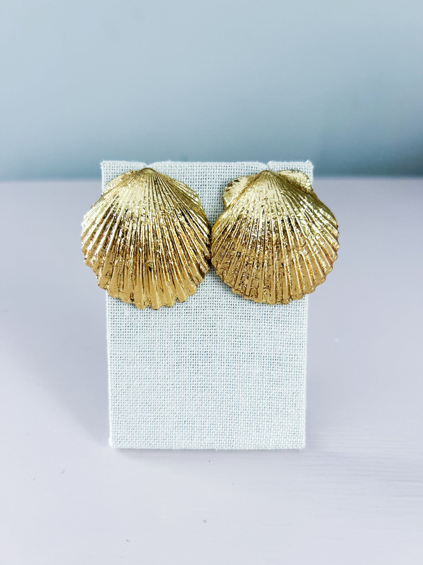 Miss Americana Gold Leaf Earrings