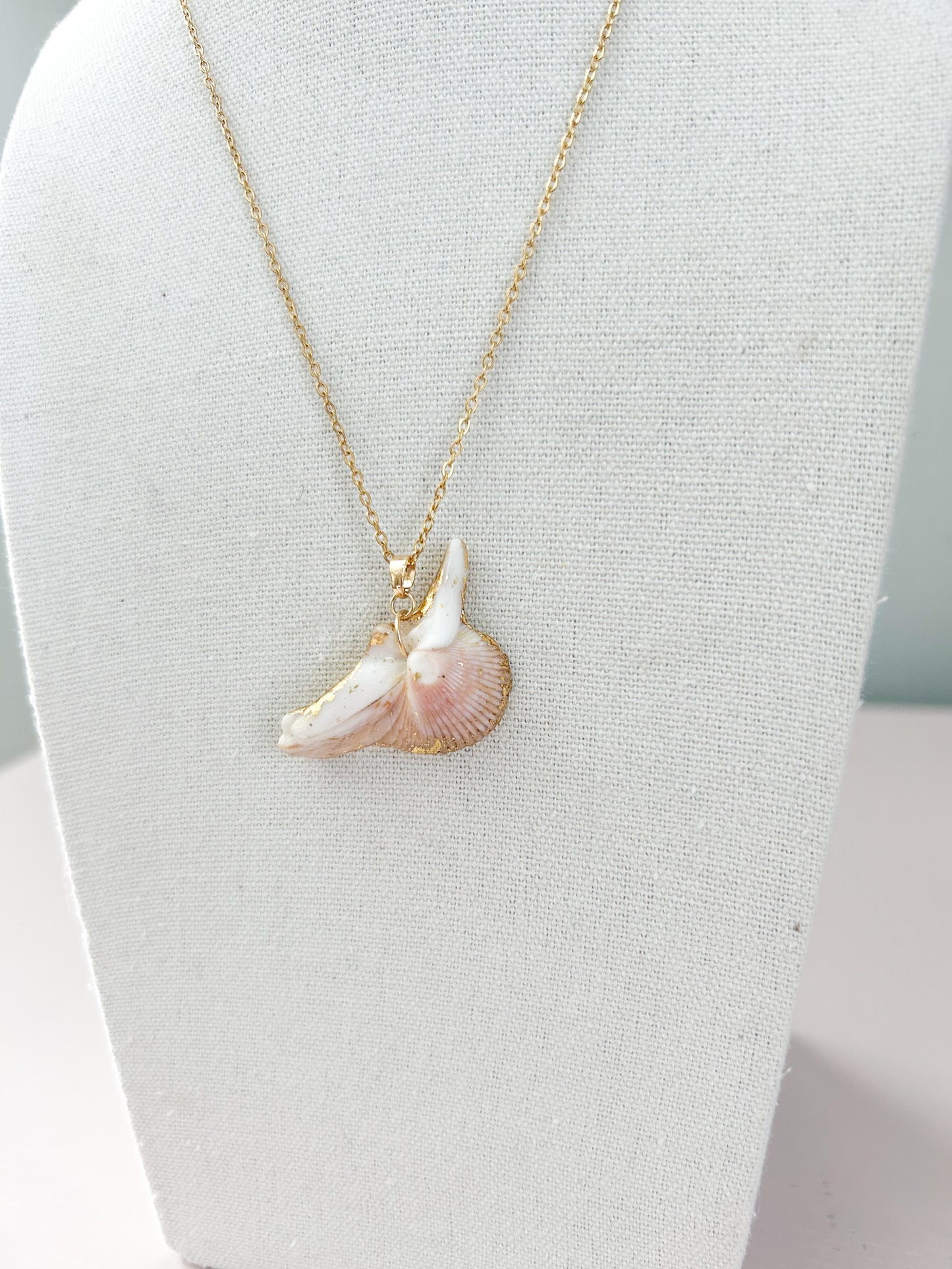 Cockle Shell Piece Call It What You Want Chain Necklace