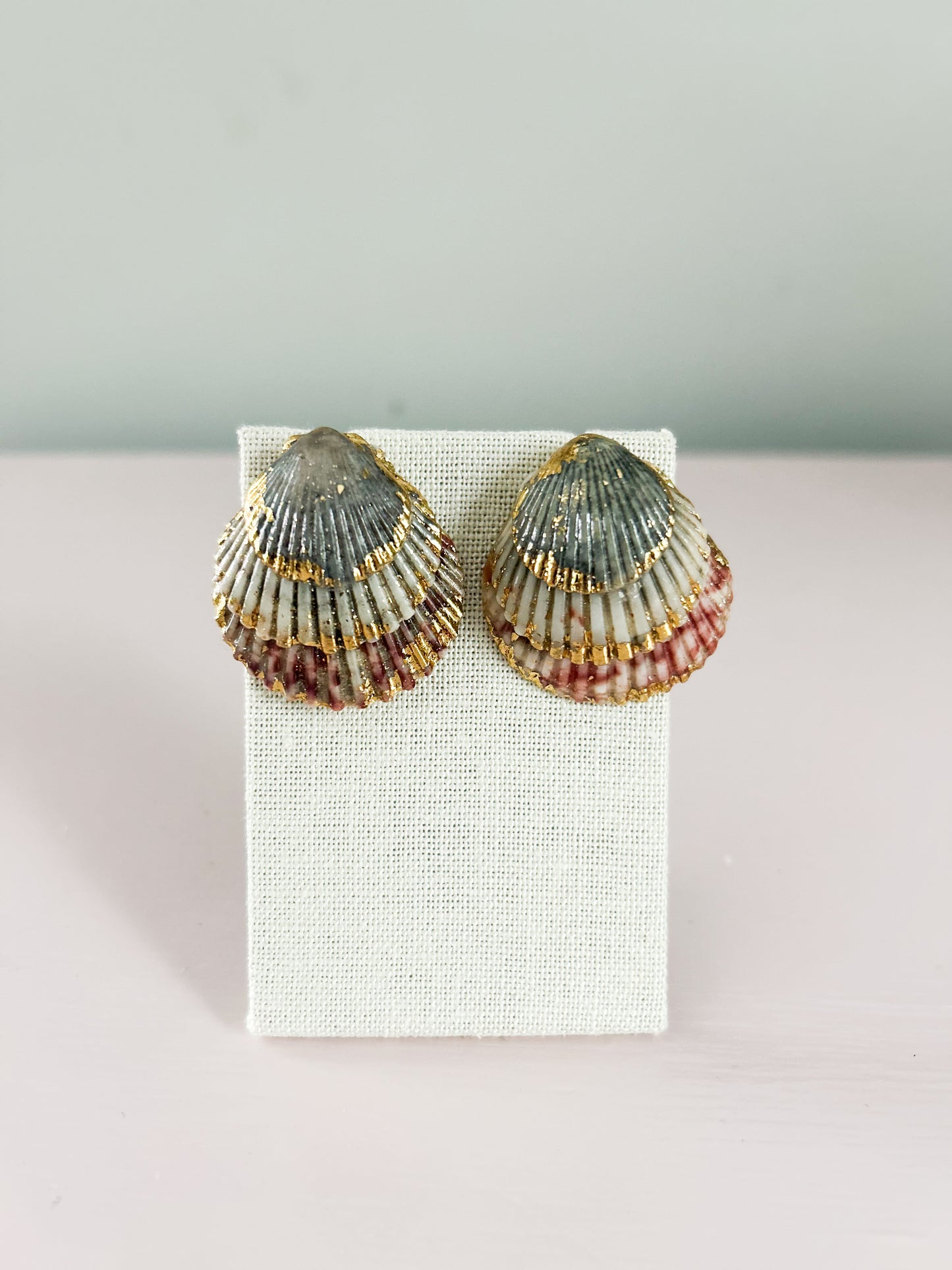 Multi Shell Gorgeous Stud Earring