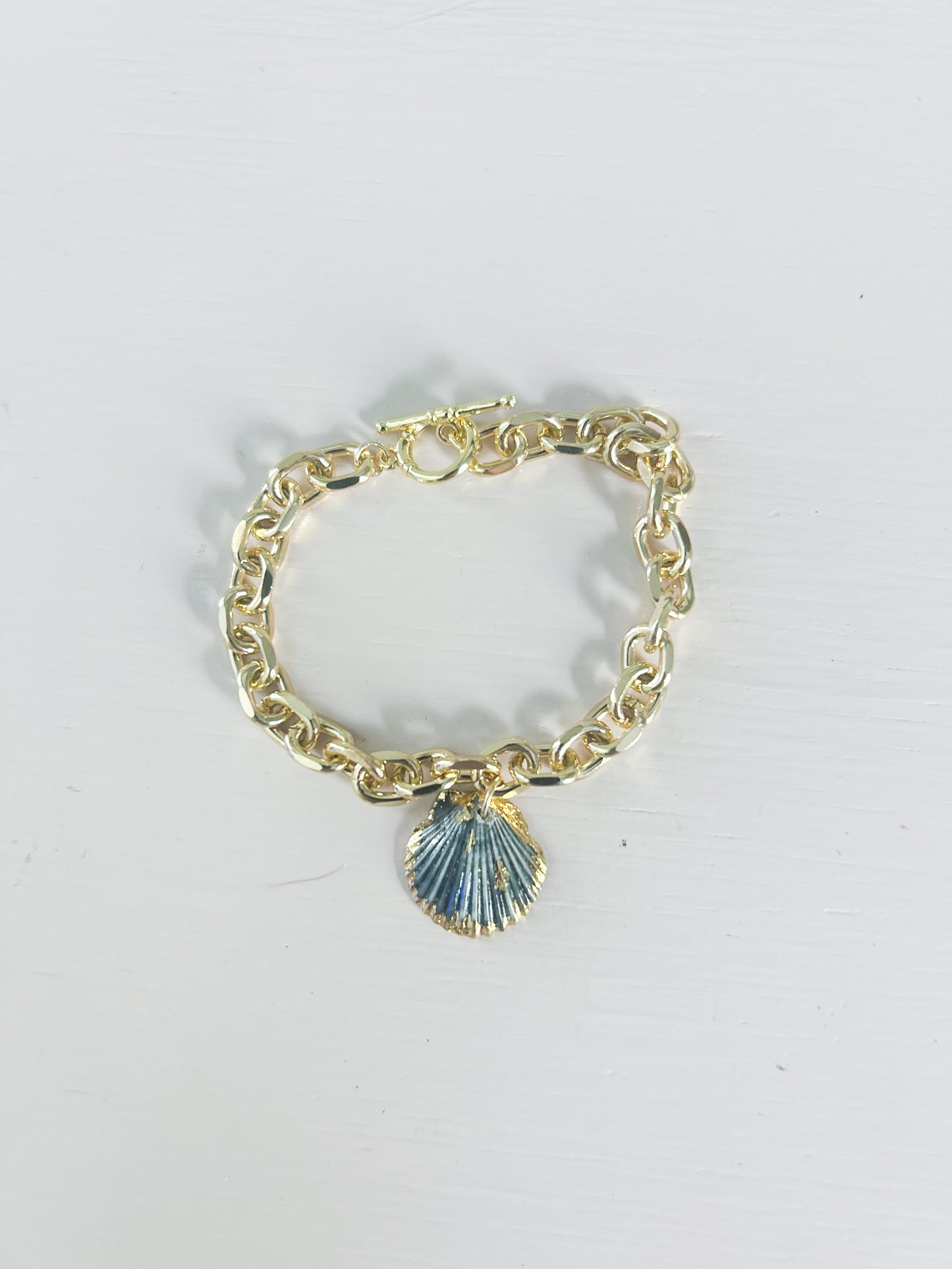 Single Shell Charm Bracelet