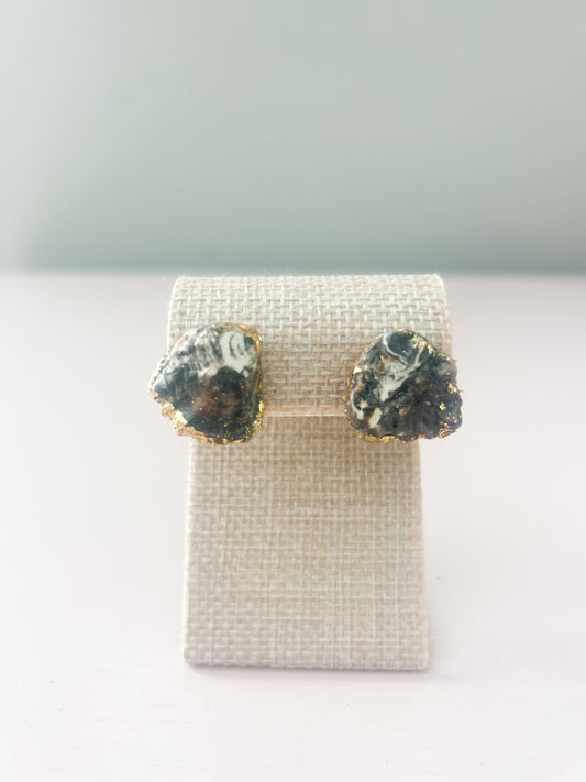 Oyster Shell Stud August Earrings