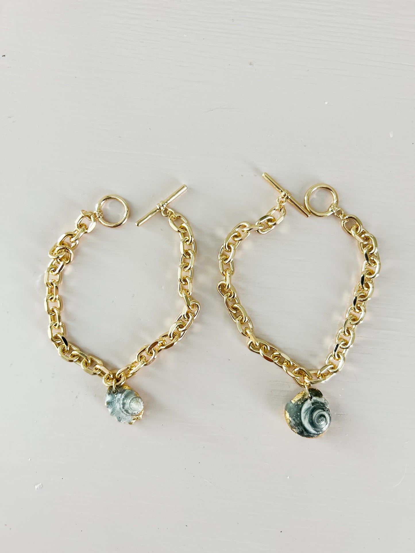Single Shell Charm Bracelet