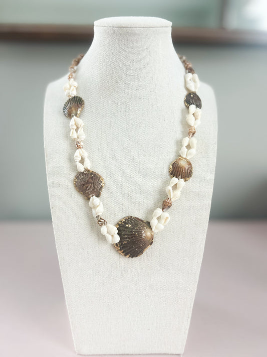 Small Conch Shell Best Day Necklace