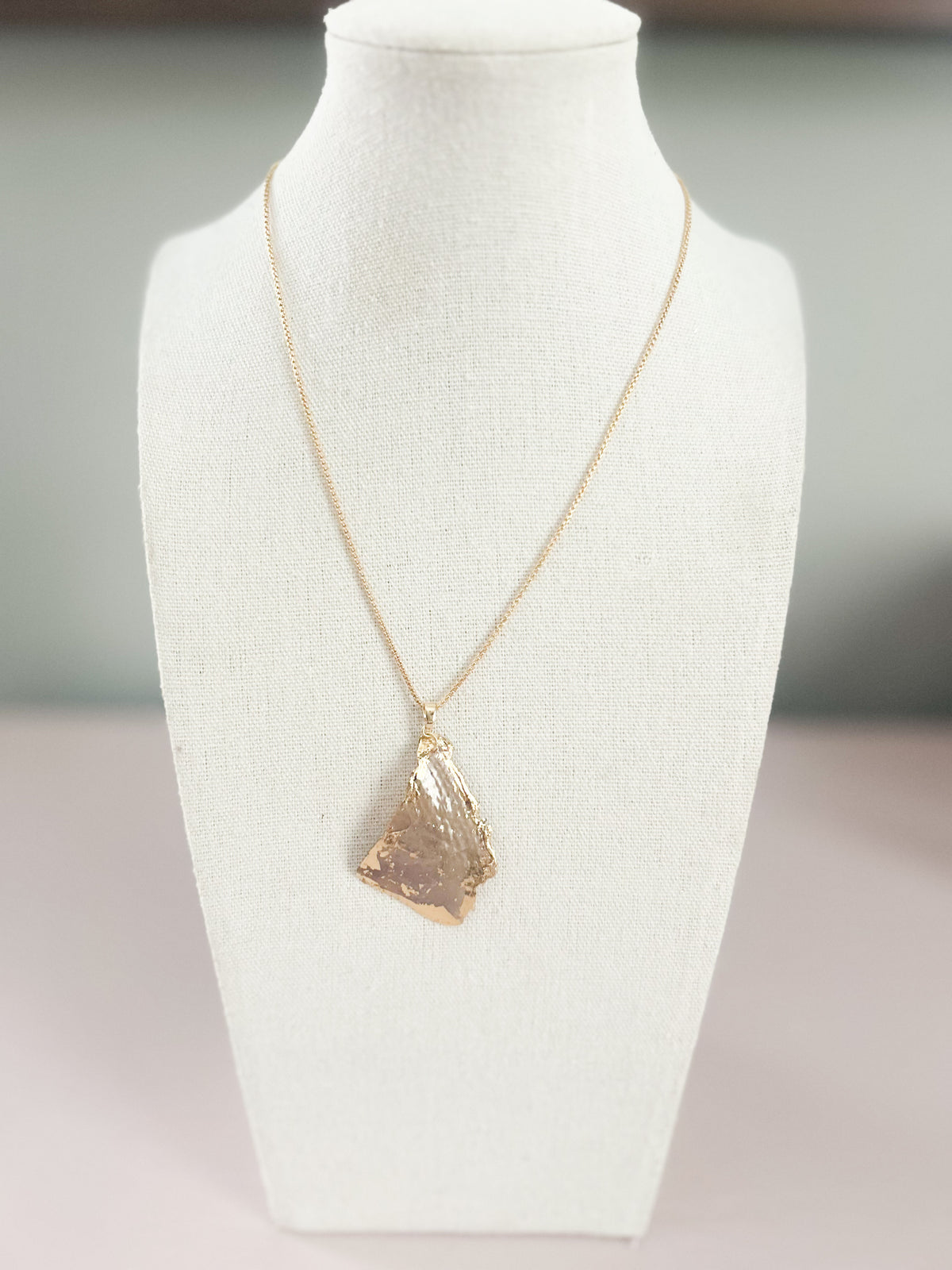 Pearlized Shell Piece Call It What You Want Necklace