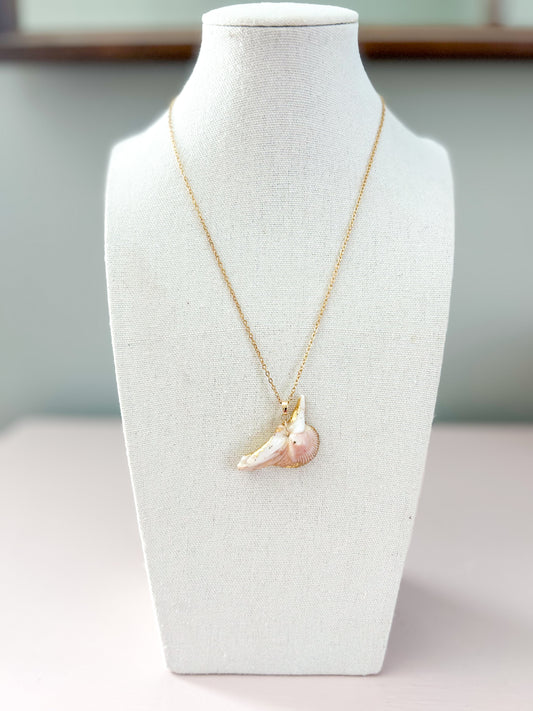 Cockle Shell Piece Call It What You Want Chain Necklace
