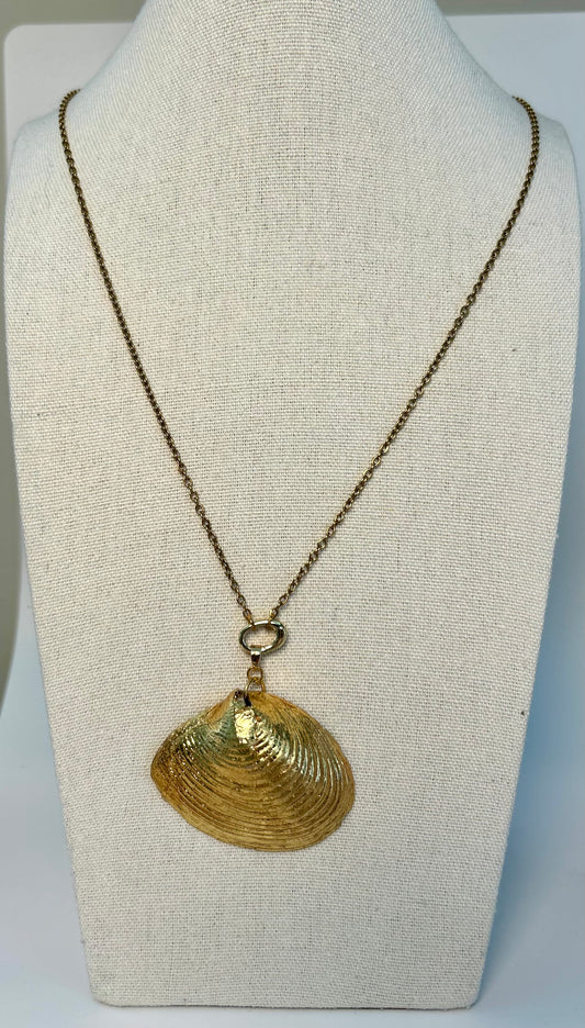 Gold Leaf Shell Necklace