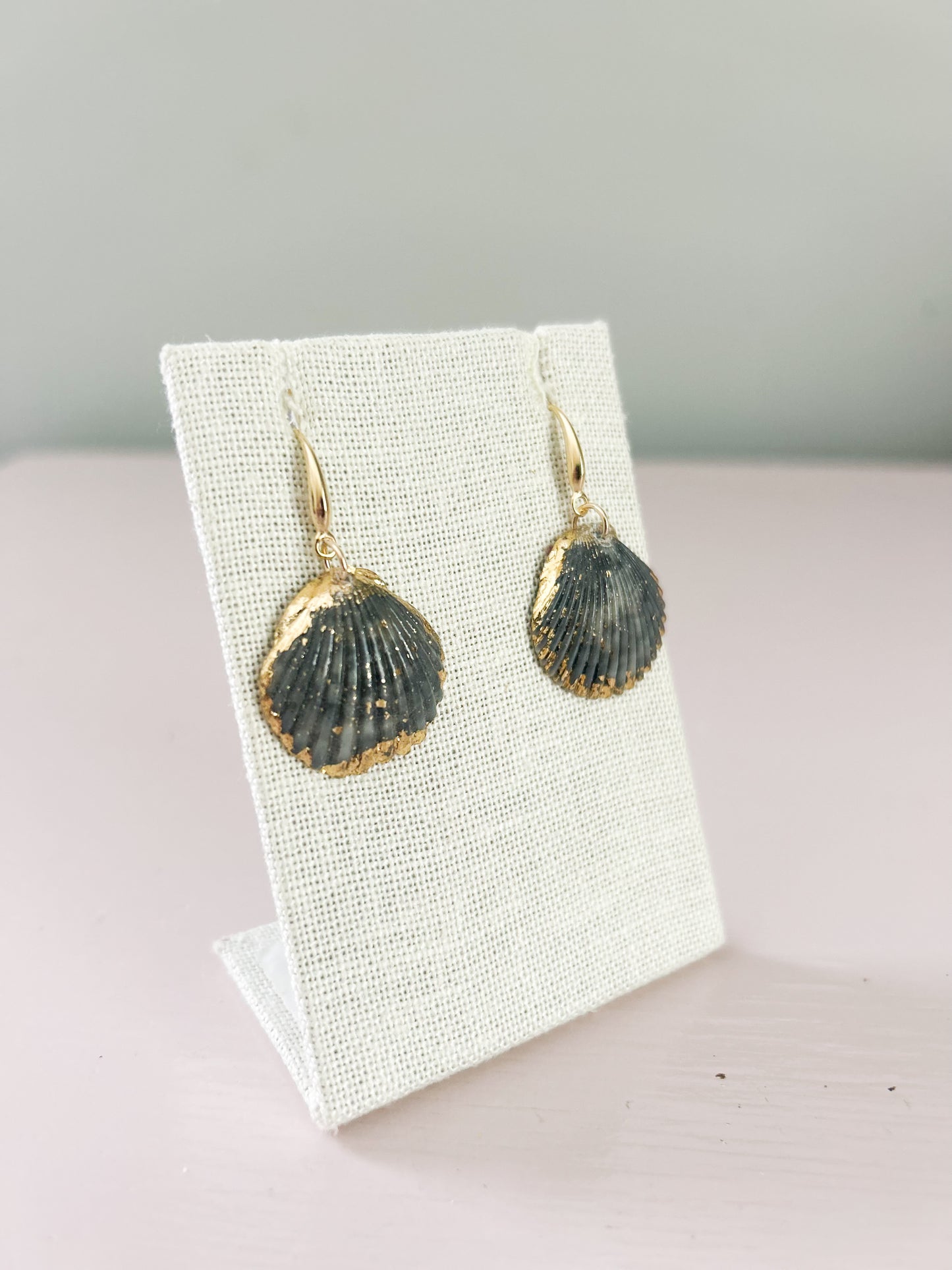 Grey Miss Americana Hooks
