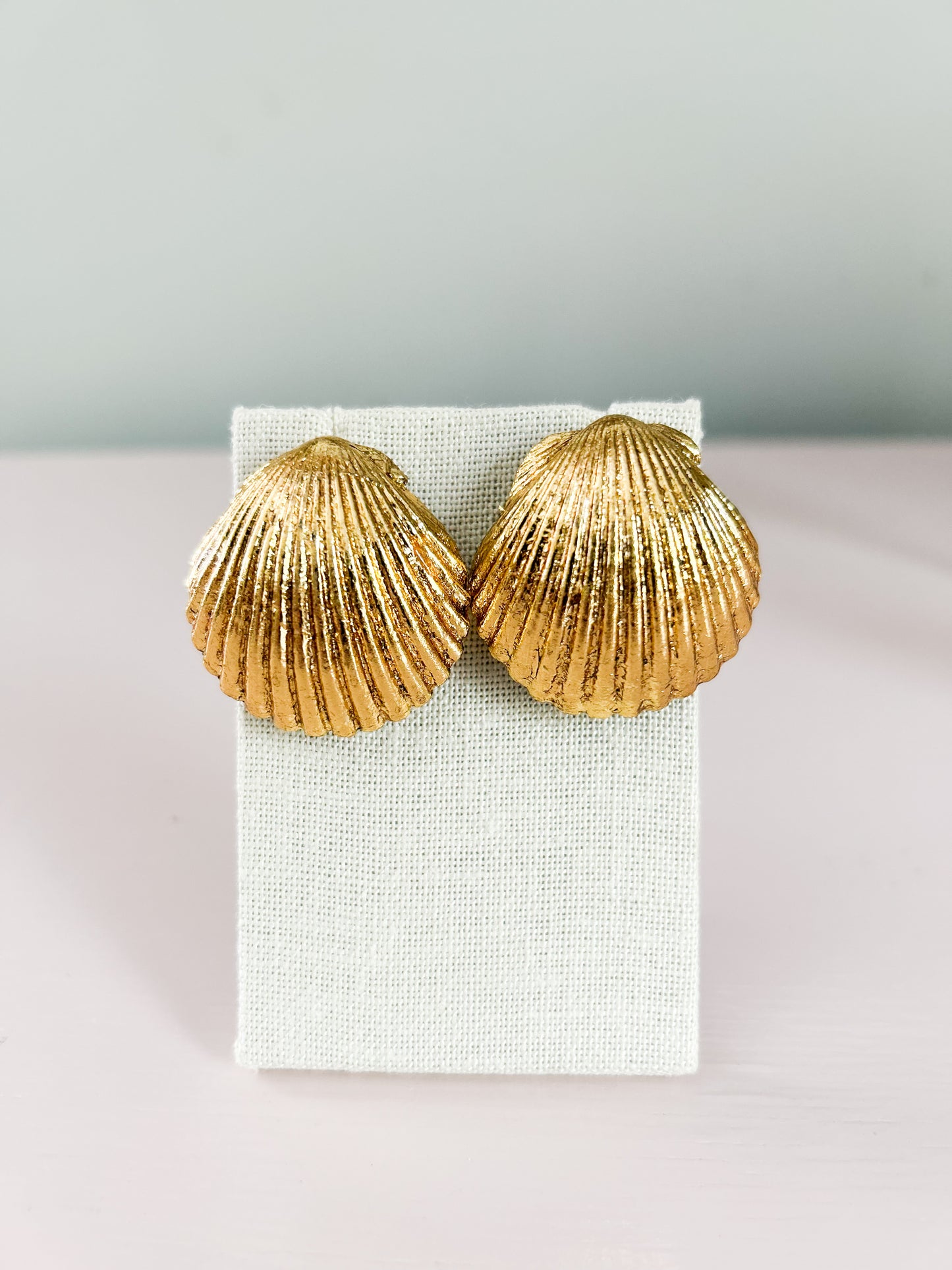 Miss Americana Gold Leaf Earrings