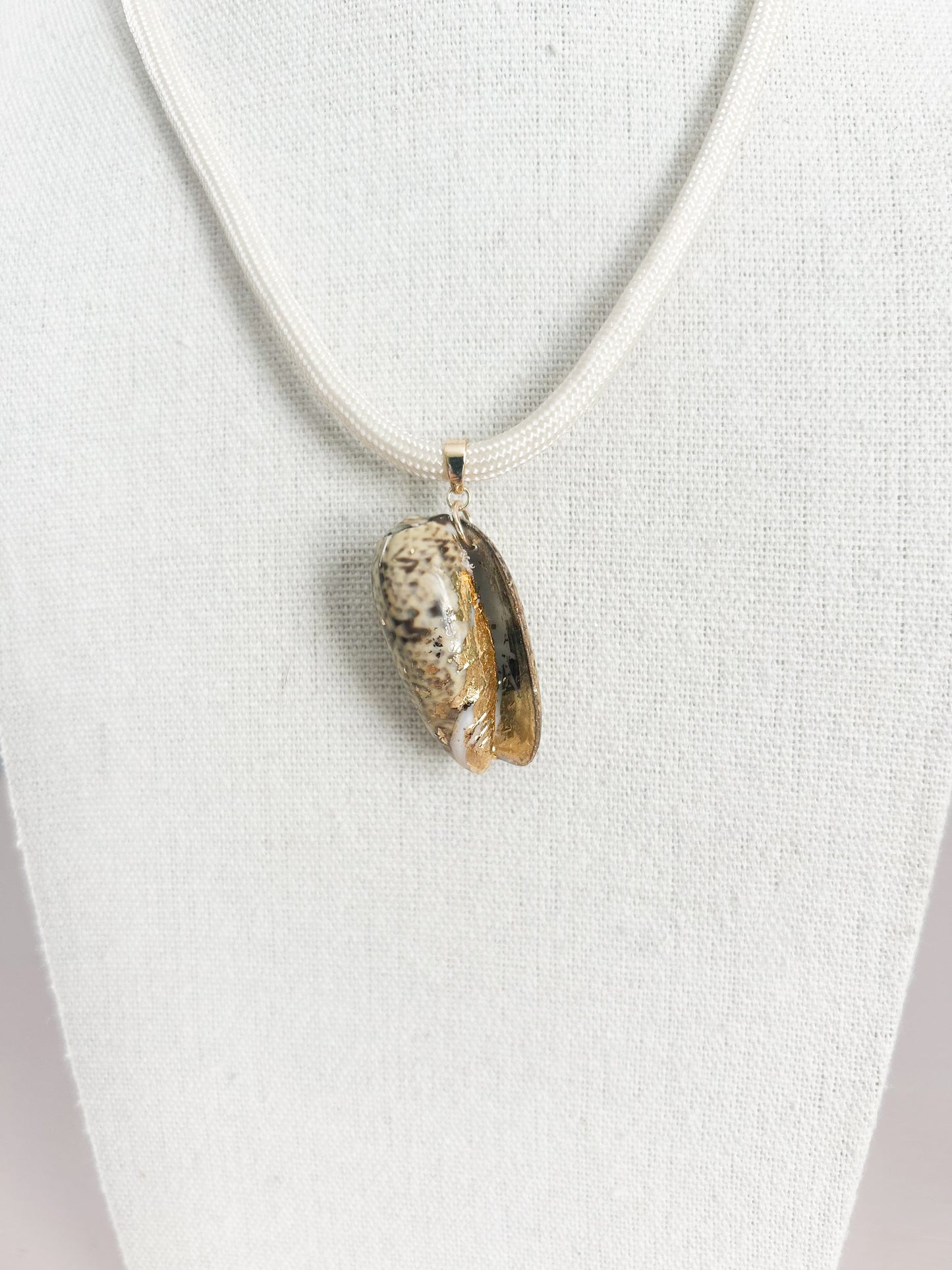 Olive Shell Fate of Ophelia Cord Necklace