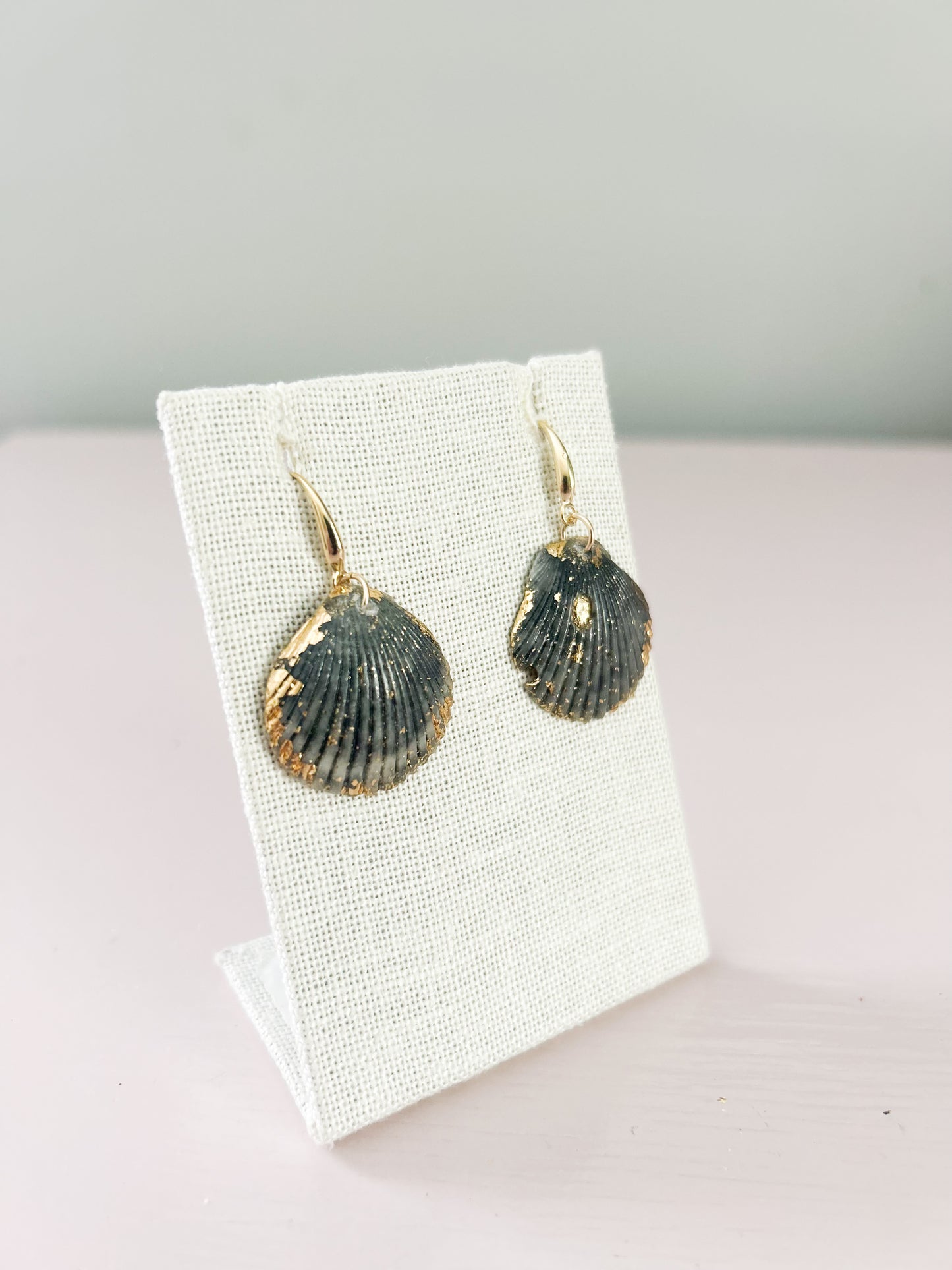 Grey Miss Americana Hooks