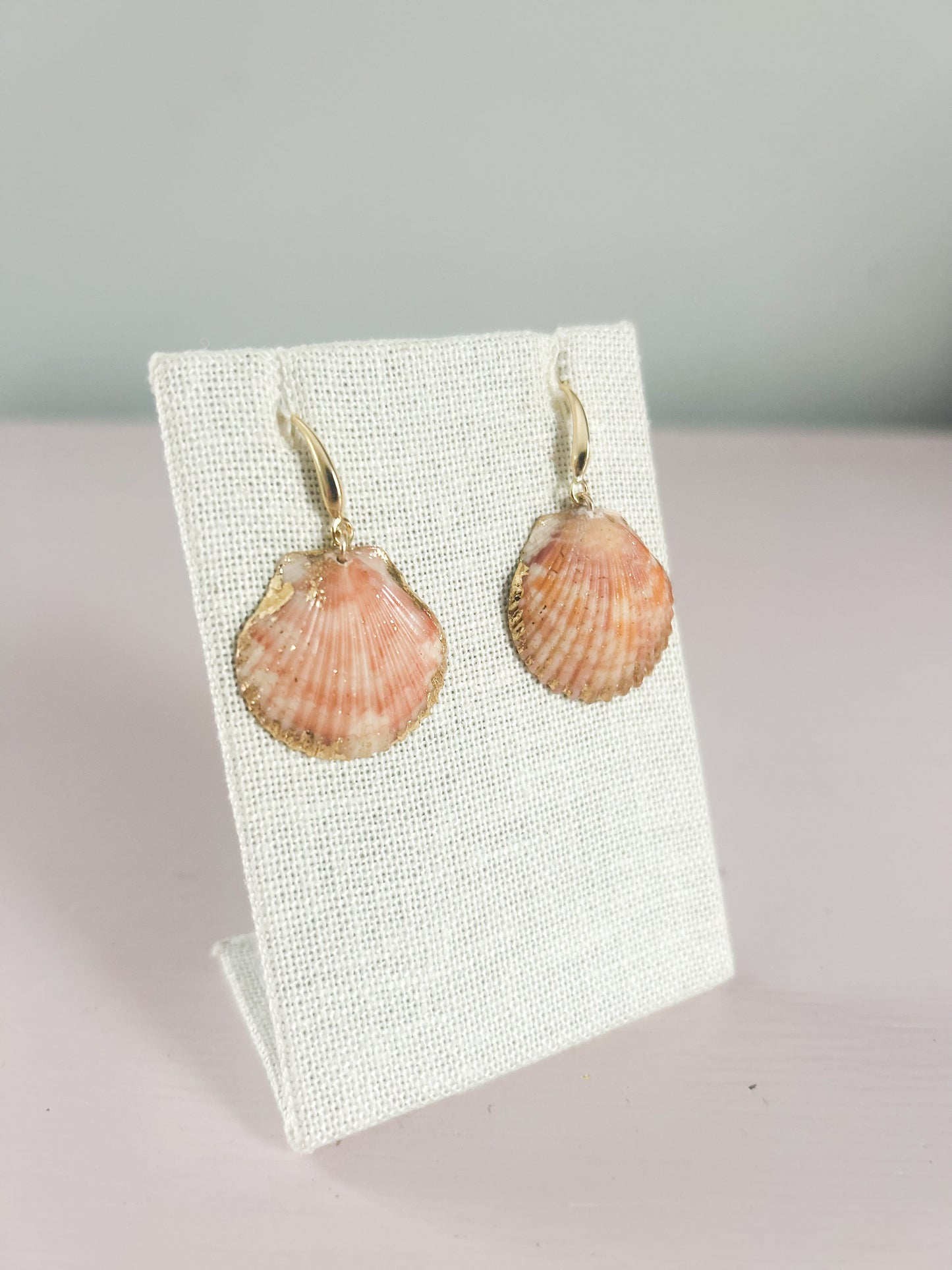 Peach Miss Americana Hooks