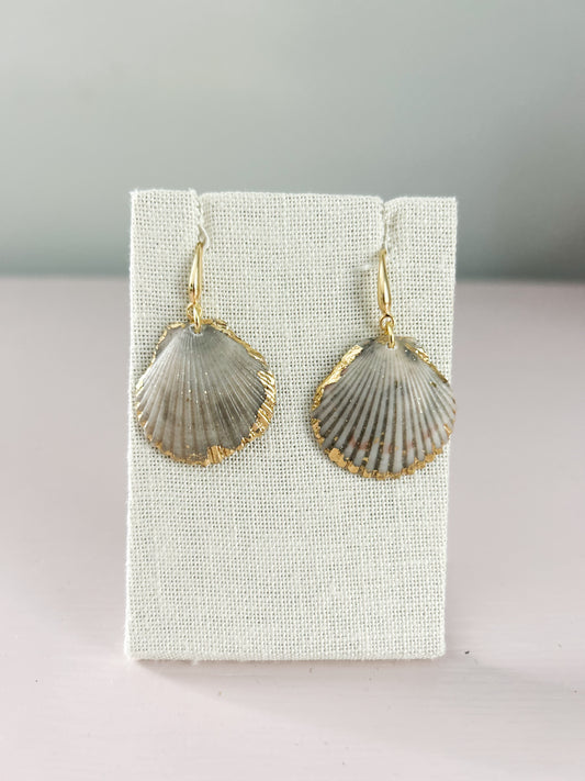 Grey Miss Americana Hooks