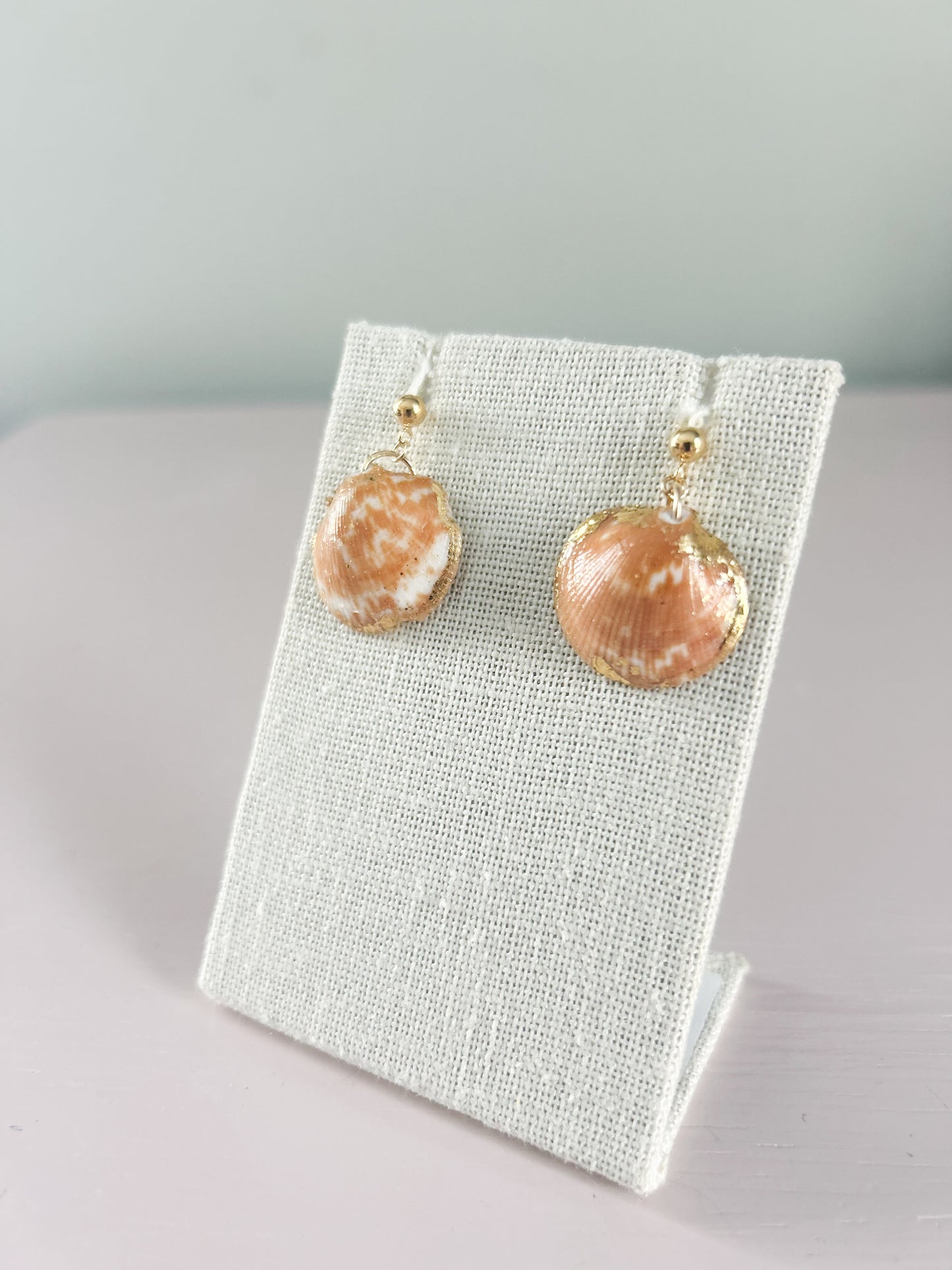Bittersweet Clam August Dangle Studs