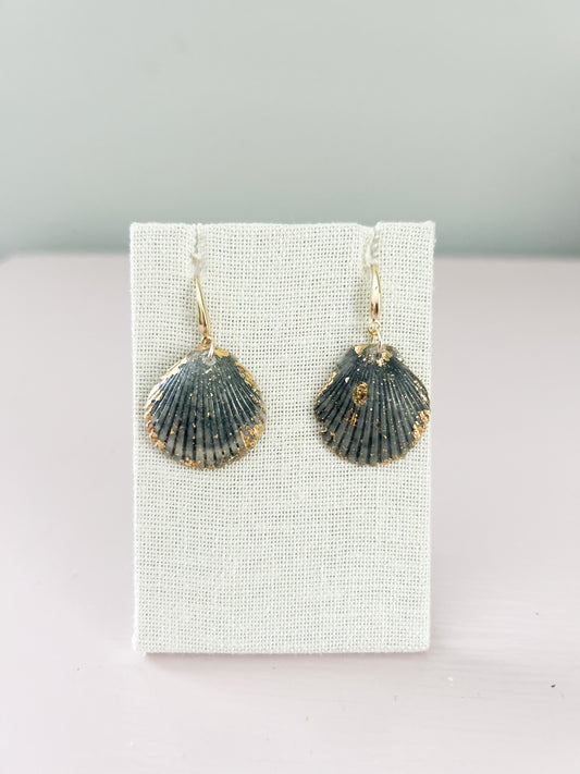 Grey Miss Americana Hooks