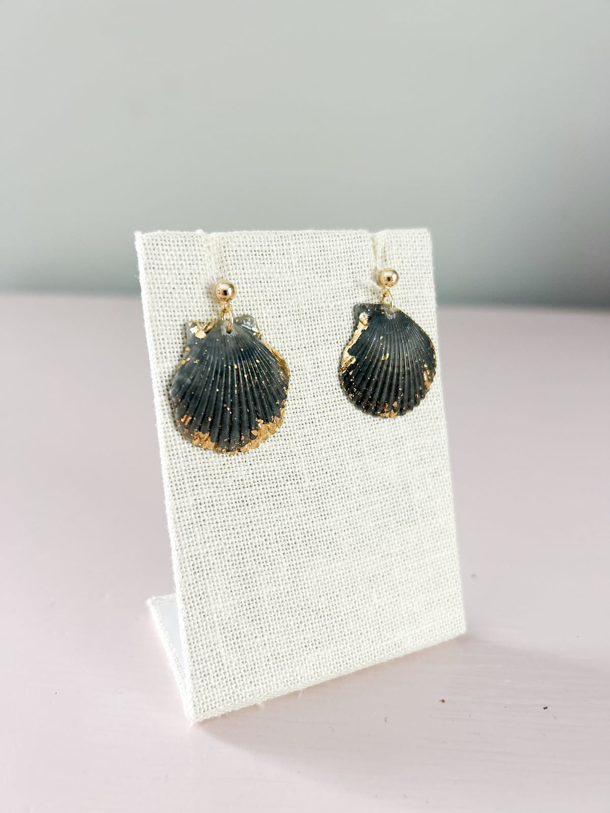 Black Ball Stud Miss Americana Earrings