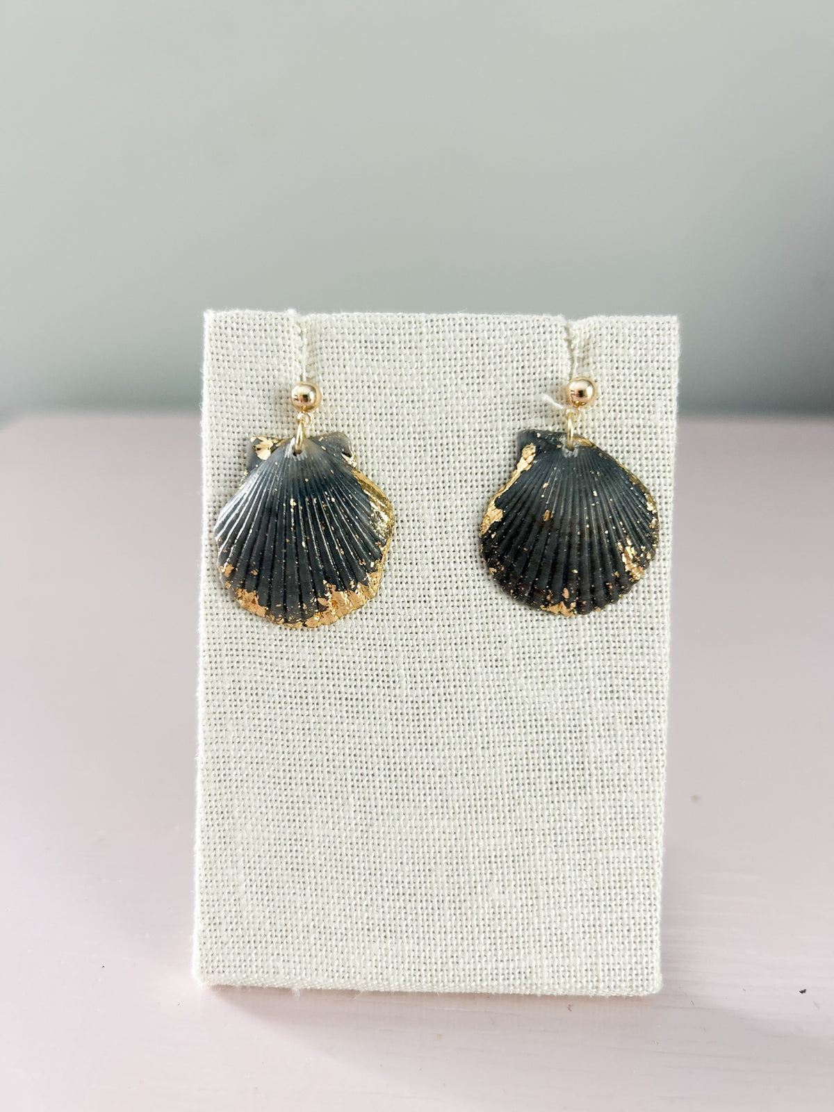 Black Ball Stud Miss Americana Earrings