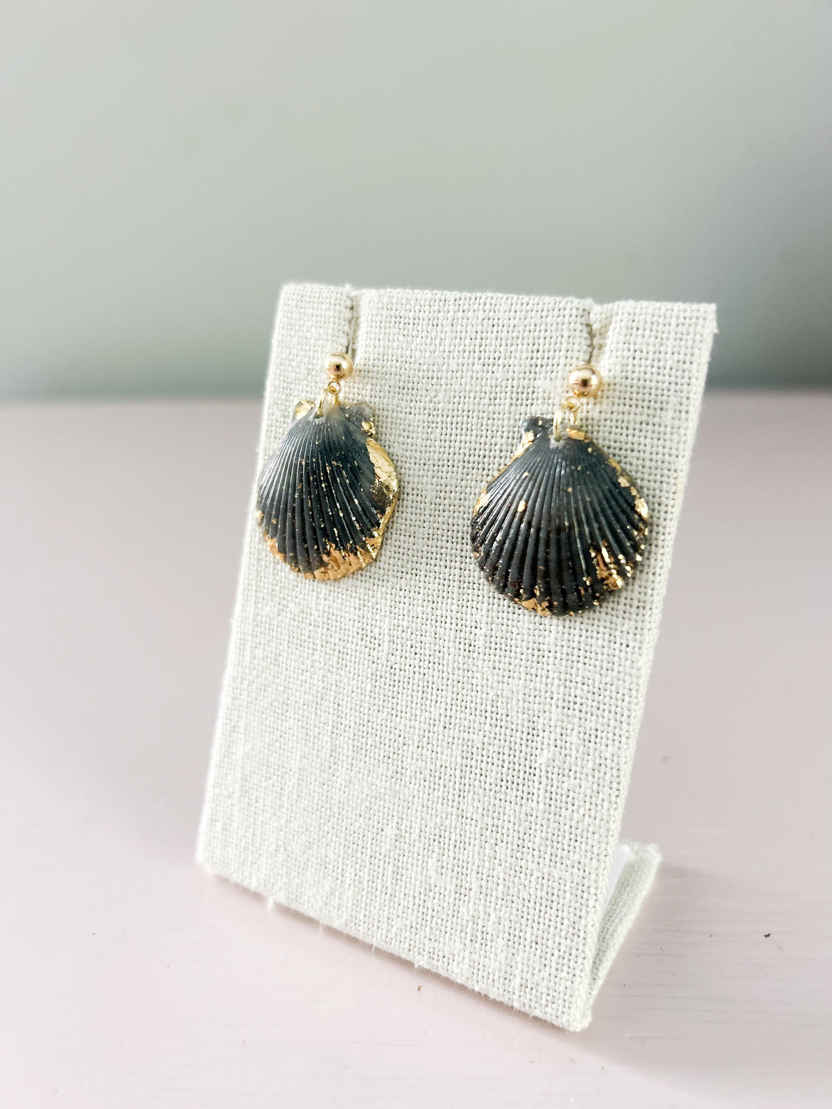 Black Ball Stud Miss Americana Earrings