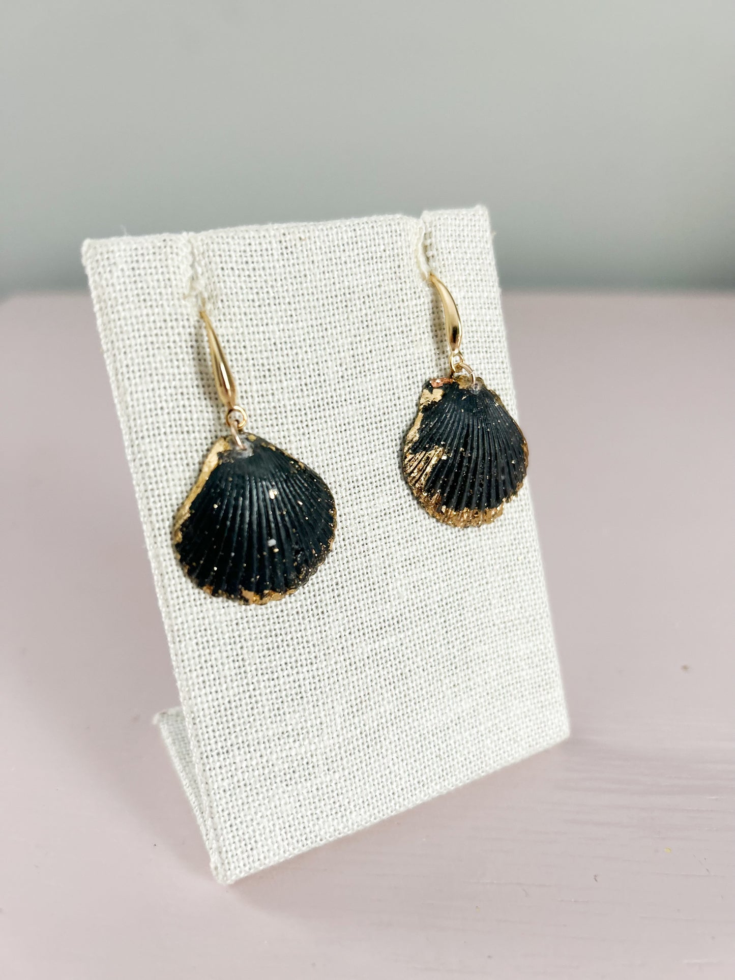 Black Miss Americana Hooks