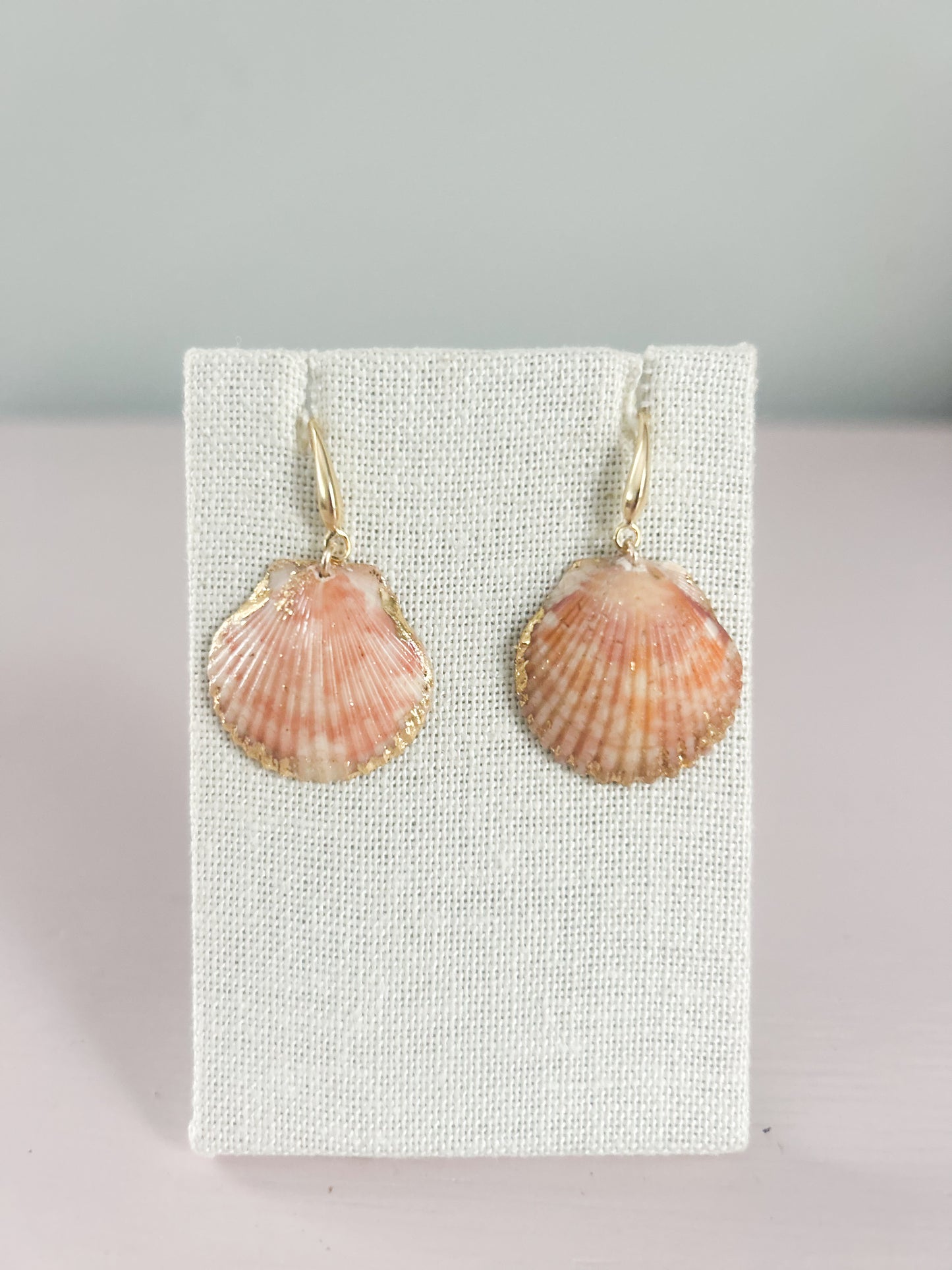 Peach Miss Americana Hooks