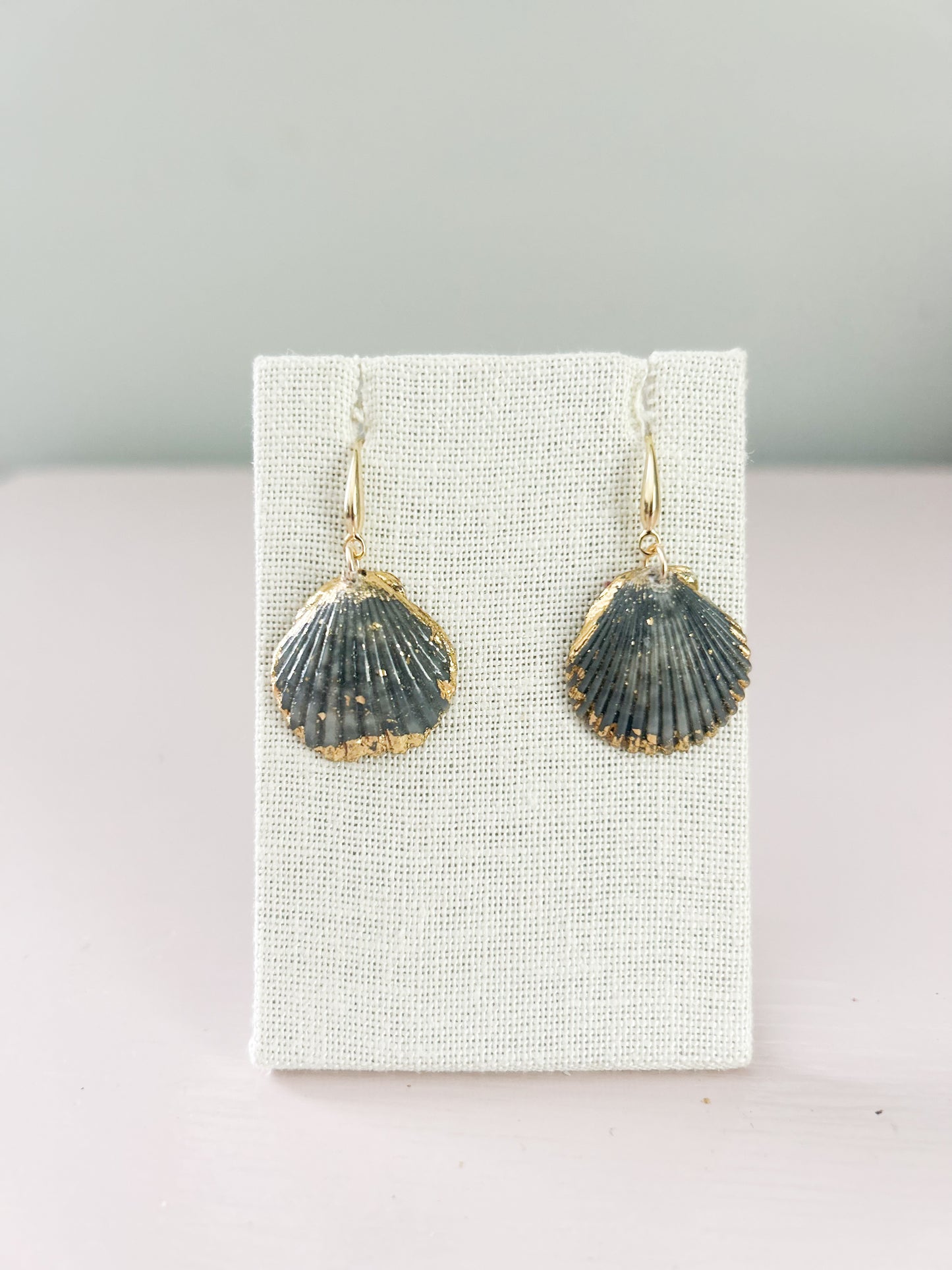 Grey Miss Americana Hooks