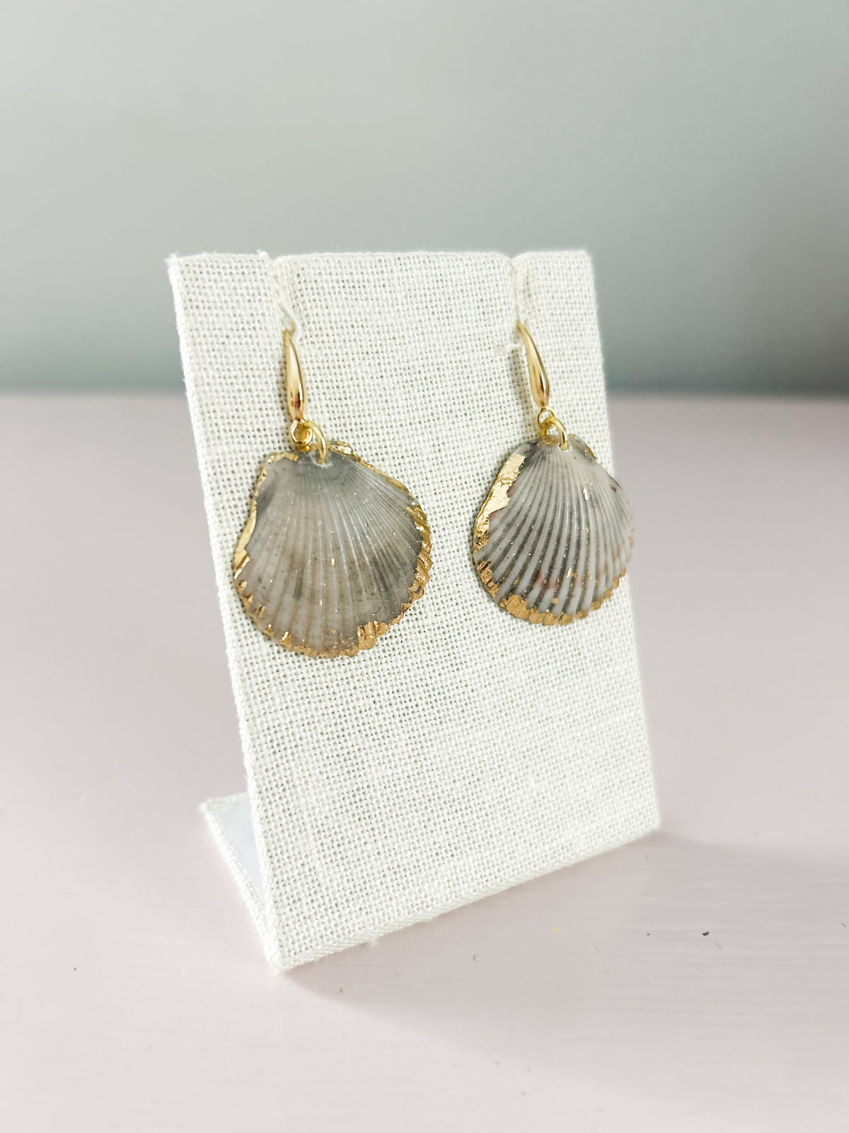 Grey Miss Americana Hooks
