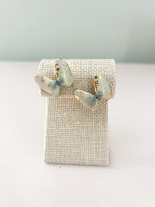Clam Digger August Studs